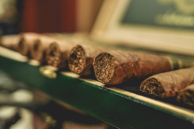 Tips for choosing the best products from a Premiere online headshop