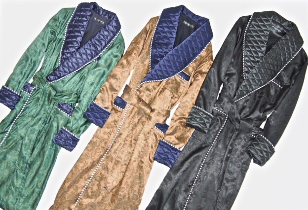 How to purchase silk robes for men online?