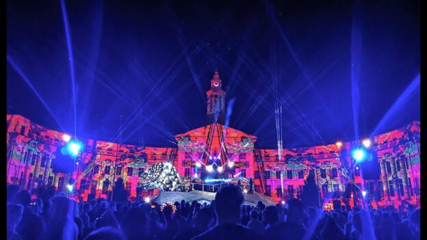 Modular Backdrops for events that use digital projection mapping