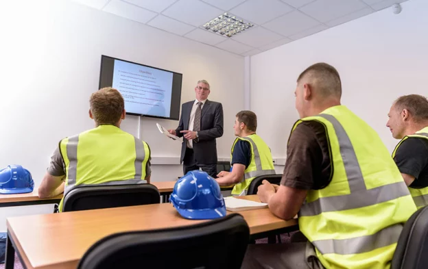 A Guide to the Advantages of Training in Construction for your Employees