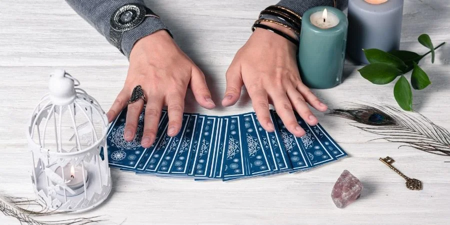 Connect with Your intuition and Get Insight Through Free Daily Tarot